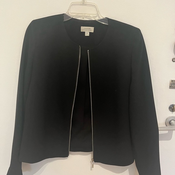 Tahari black jacket - Picture 2 of 2